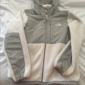 North Face Denali Fleece Jacket- like new!